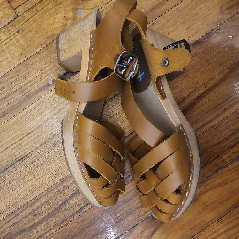 MIA Dream Weaver Strappy Woven Clog Sandals Size 39 RUN SMALL - Picture 4 of 4